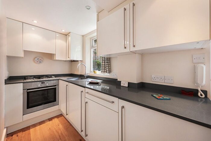 1 Bedroom Flat To Rent In Church Road, Richmond, TW10