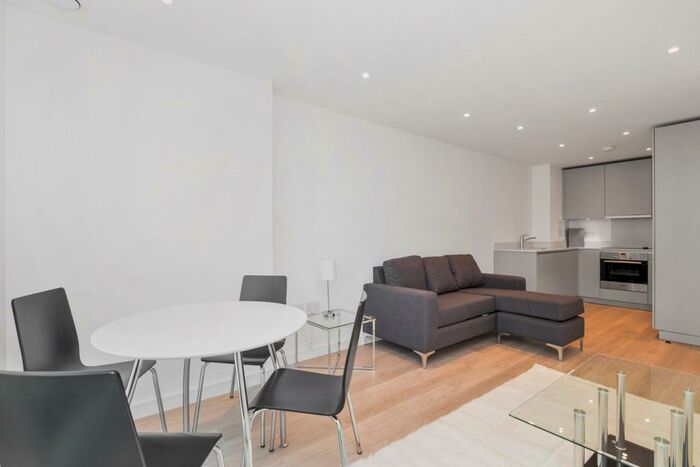 1 Bedroom Apartment To Rent In Pinnacle Apartments, Saffron Central Square, Wellesley Road, CR0