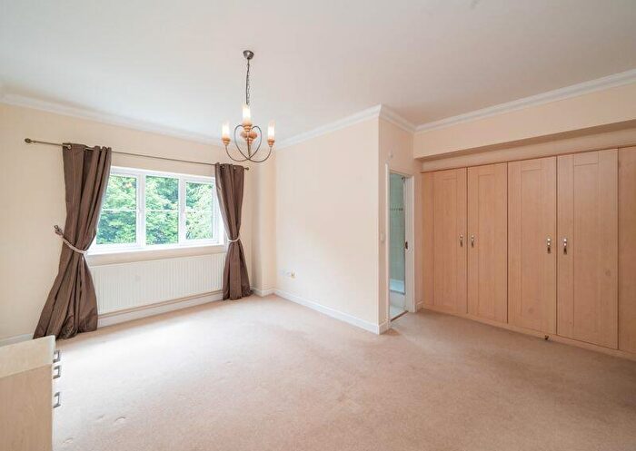 5 Bedroom Detached House To Rent In Leys Close, Pedmore, DY9
