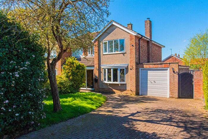 3 Bedroom Semi-Detached House For Sale In Fullwell Road, Bozeat, Wellingborough, NN29