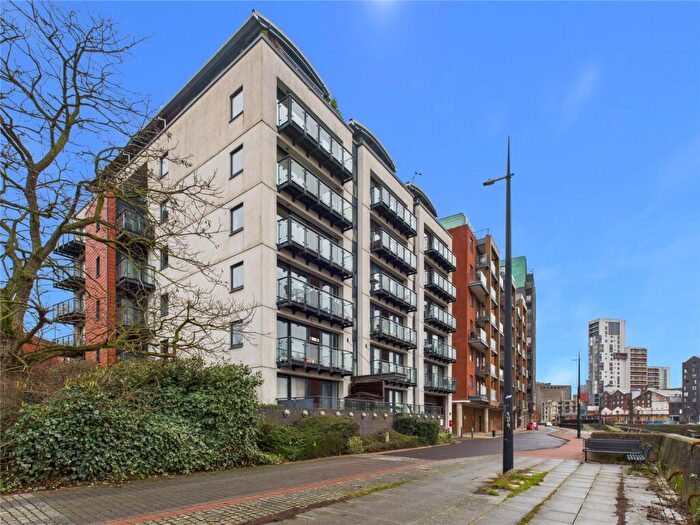 2 Bedroom Apartment For Sale In Stoke Quay, Ipswich, Suffolk, IP2