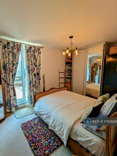 2 Bedroom Flat To Rent In Lanyard Court, London, E3