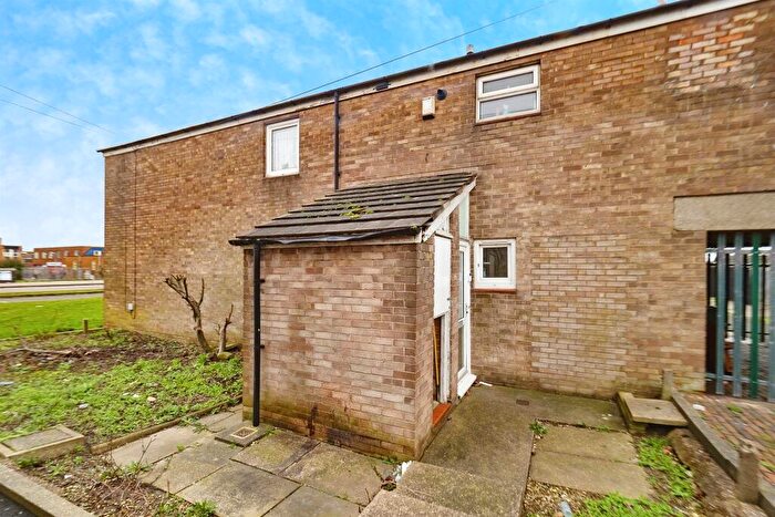 3 Bedroom Semi-Detached House For Sale In Axminster Close, Bransholme, Hull, HU7