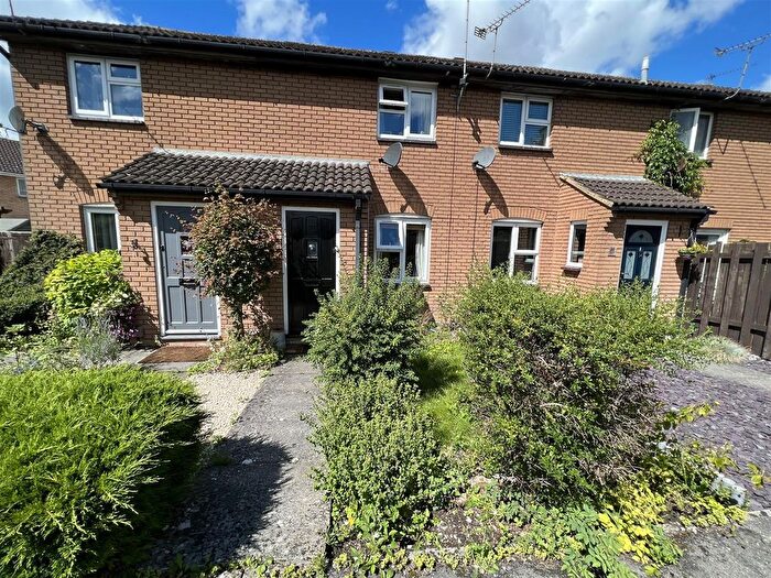 2 Bedroom Terraced House To Rent In Kestrel Drive, Swindon, SN3