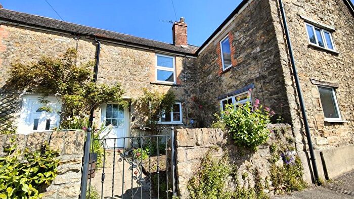 2 Bedroom Cottage For Sale In Rose Cottages Coldharbour Sherborne, DT9