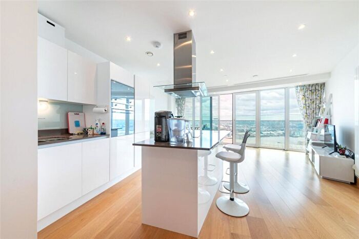 2 Bedroom Apartment For Sale In Arena Tower, Crossharbour Plaza, London, E14
