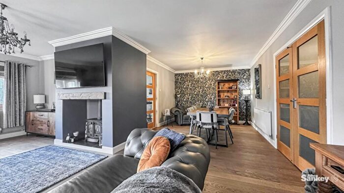 4 Bedroom Detached Bungalow For Sale In Loundhouse Road, Sutton-In-Ashfield, NG17