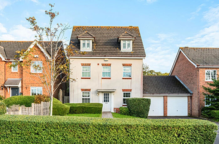 5 Bedroom Detached House For Sale In Titchfield Park Road, Titchfield Park, Hampshire, PO15