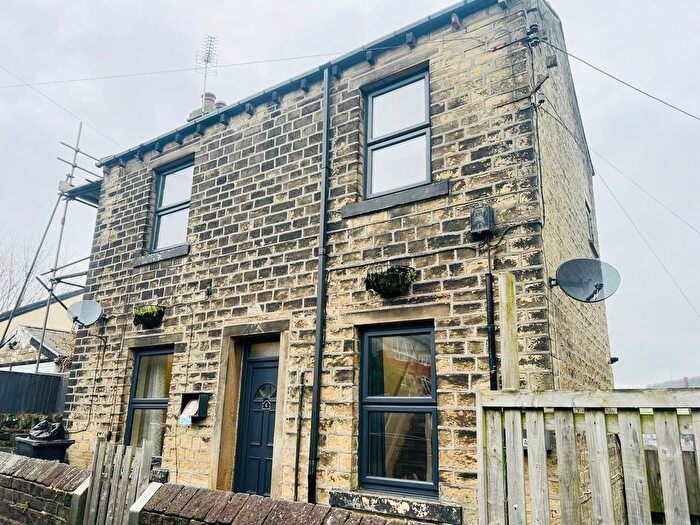 3 Bedroom Property To Rent In Sowerby Bridge, HX6