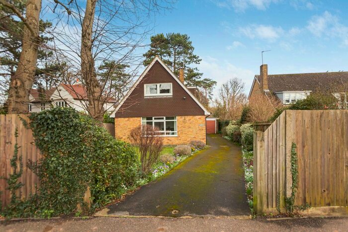 3 Bedroom Detached House To Rent In Morgans Road, Hertford, SG13