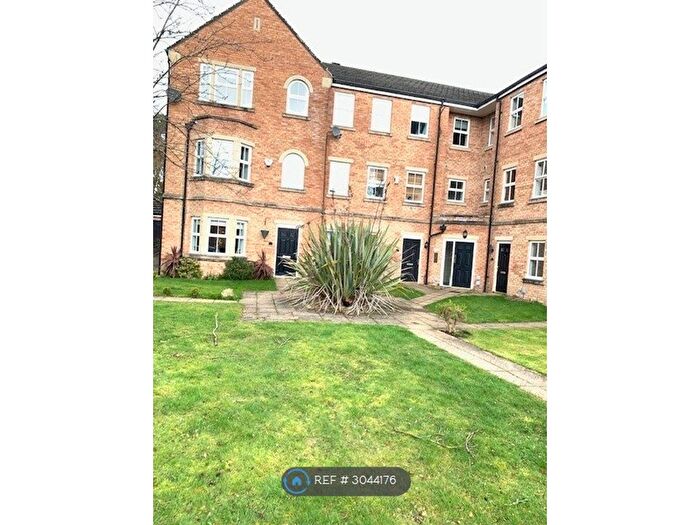 1 Bedroom Flat To Rent In Meanwood, Leeds, LS6