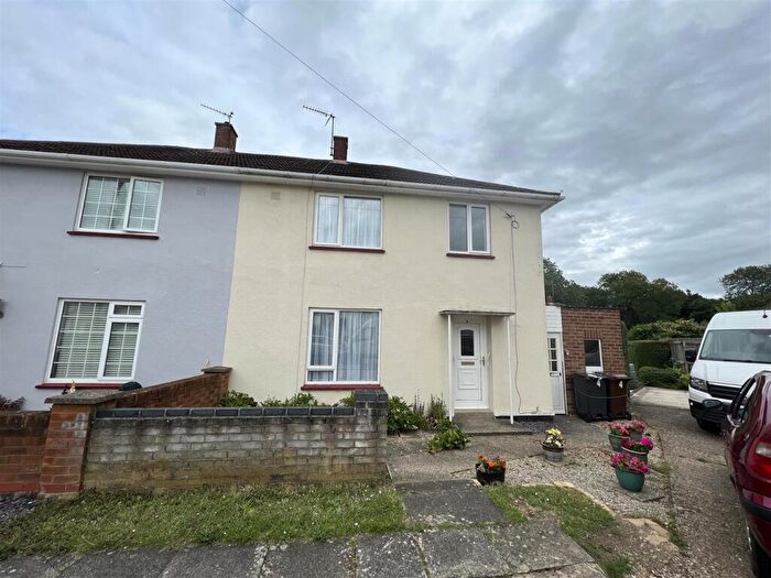 3 Bedroom Semi Detached House To Rent In Welford Grove, Corby, Northants, NN17