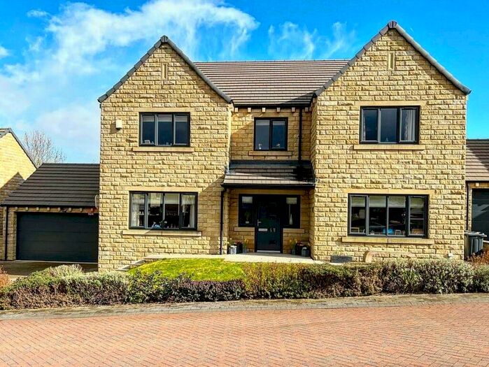 5 Bedroom Detached House For Sale In Swaine Meadow, Hoylandswaine, Sheffield, S36