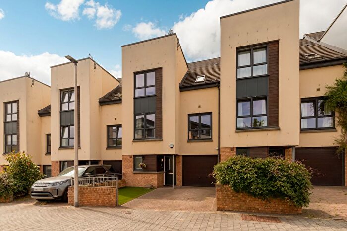 5 Bedroom Terraced House For Sale In Devon Gardens, Wester Coates, Edinburgh, EH12