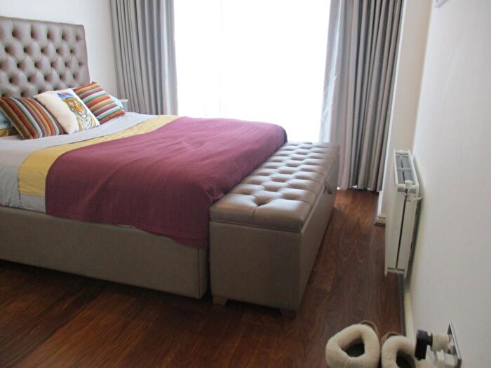 1 Bedroom Flat To Rent In Albany Road Camberwell, SE5