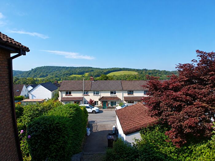 3 Bedroom Semi-Detached House For Sale In Crown Walk, Machen, Caerphilly, CF83