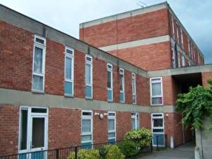 3 Bedroom Flat To Rent In Abbey Road, London, NW8