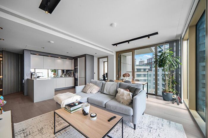 2 Bedroom Flat To Rent In Park Drive, E14