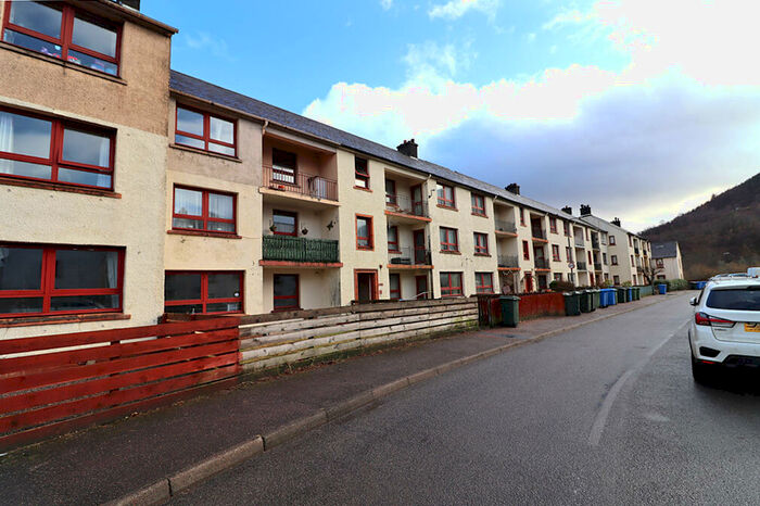 2 Bedroom Flat For Sale In Carn Dearg Road, Claggan, Fort William, PH33
