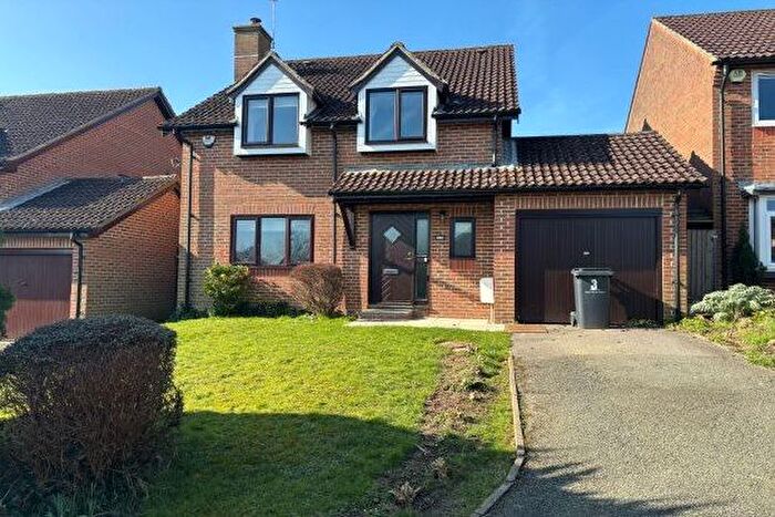 5 Bedroom Property To Rent In Mill Rise, Robertsbridge, TN32