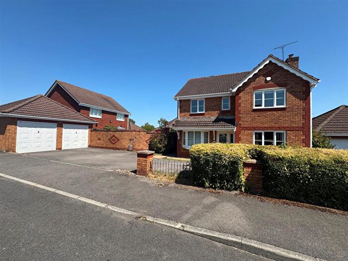4 Bedroom Detached House To Rent In Hither Mead, Frampton Cotterell, Bristol, BS36