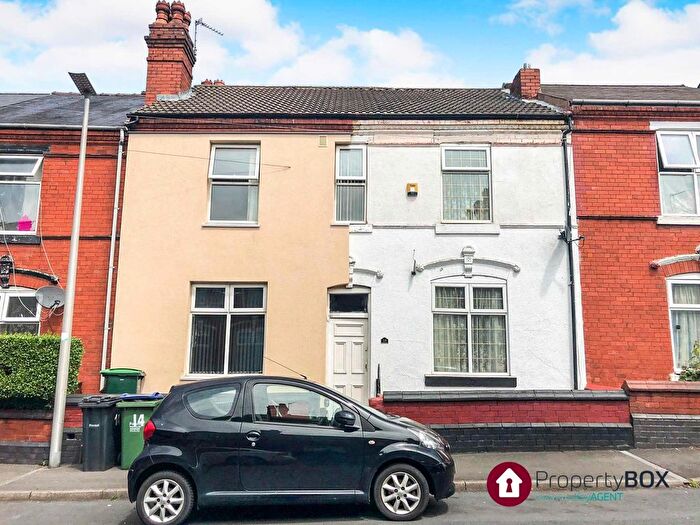 3 Bedroom Terraced House To Rent In Bridge Street, West Bromwich, West Midlands, B70