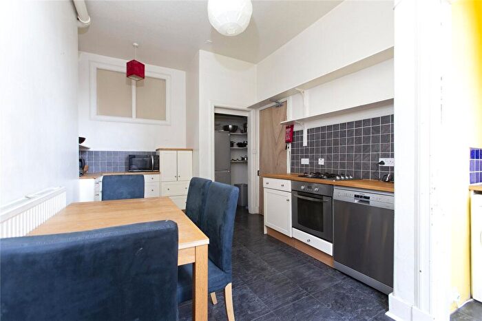 3 Bedroom Flat To Rent In Montpelier Park, Edinburgh, EH10