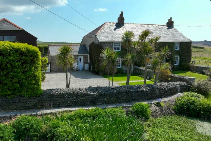 5 Bedroom Detached House For Sale In Porthcothan Bay, PL28