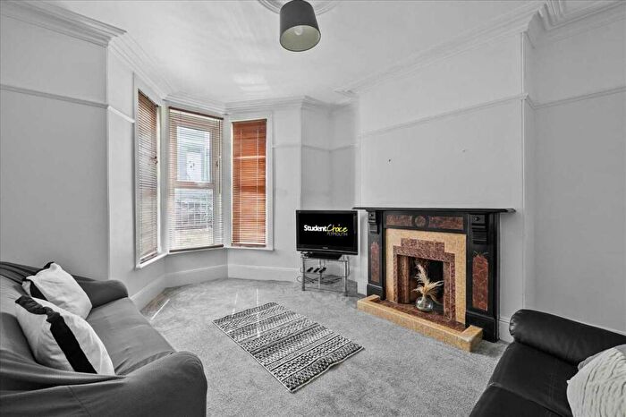 4 Bedroom Terraced House To Rent In Furzehill Road, Plymouth, PL4