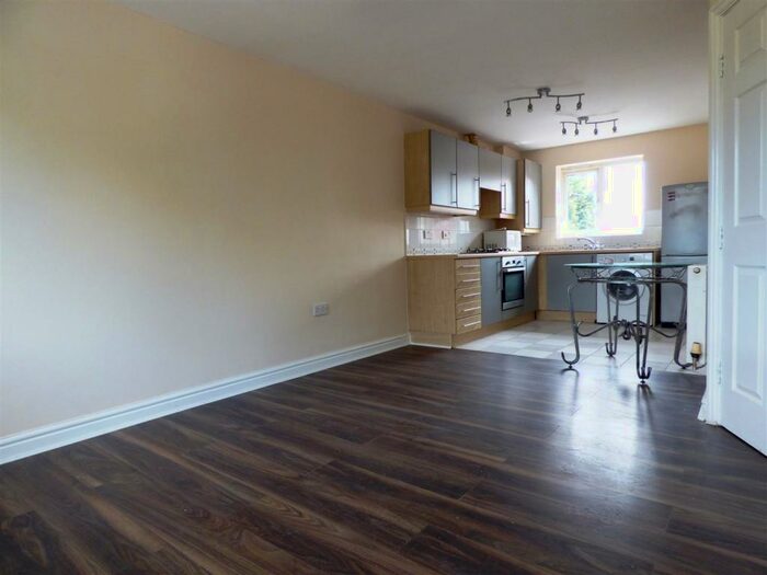 2 Bedroom House To Rent In Denning Place, Clifton, Swinton, M27