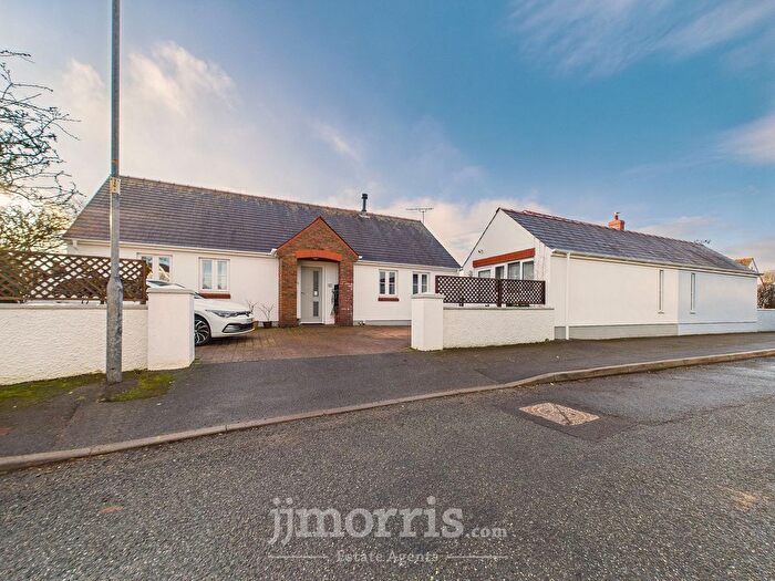 3 Bedroom Detached Bungalow For Sale In Maesgwyn Road, Fishguard, SA65