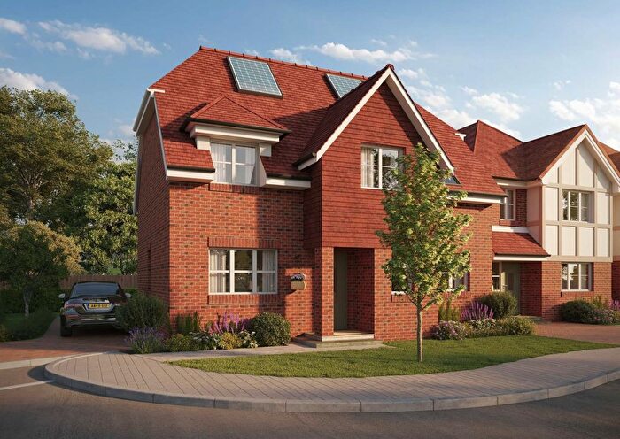 3 Bedroom Detached House For Sale In Willamette Close, Oregon Square, Orpington, BR6