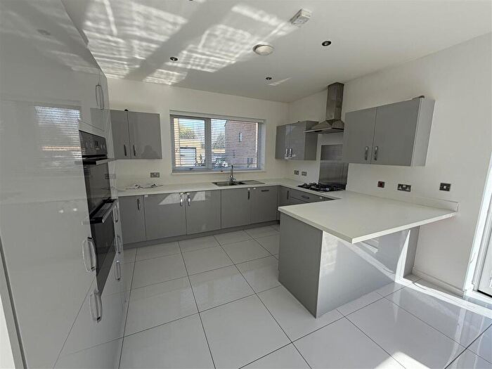 4 Bedroom Detached House For Sale In Aspen Close, Birtley, Chester Le Street, DH3