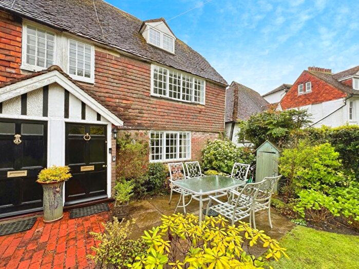 3 Bedroom Semi-Detached House For Sale In High Street, Tenterden, TN30