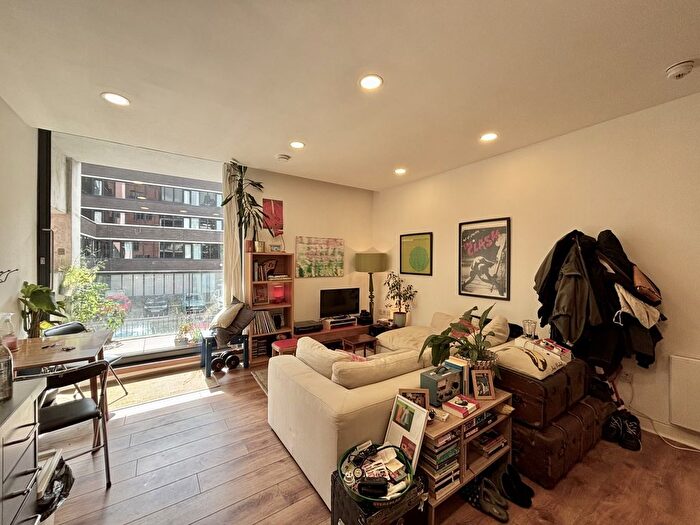 2 Bedroom Flat For Sale In Burton Building, Oldham Street, Manchester, M4