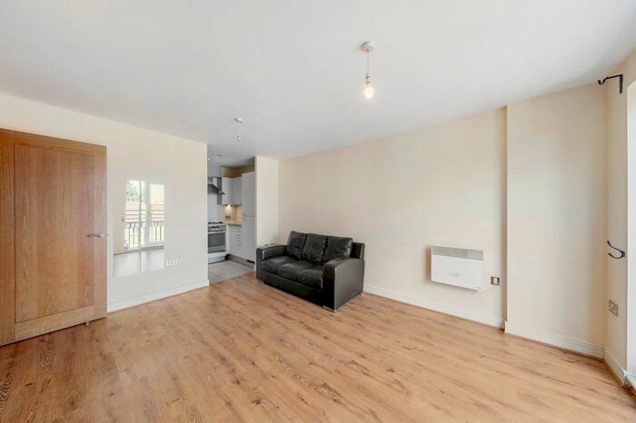 2 Bedroom Flat To Rent In Granite Apartments, Windmill Lane, Stratford, E15