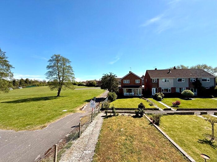 3 Bedroom Semi-Detached House For Sale In Maunsell Way, Wroughton, Swindon, SN4
