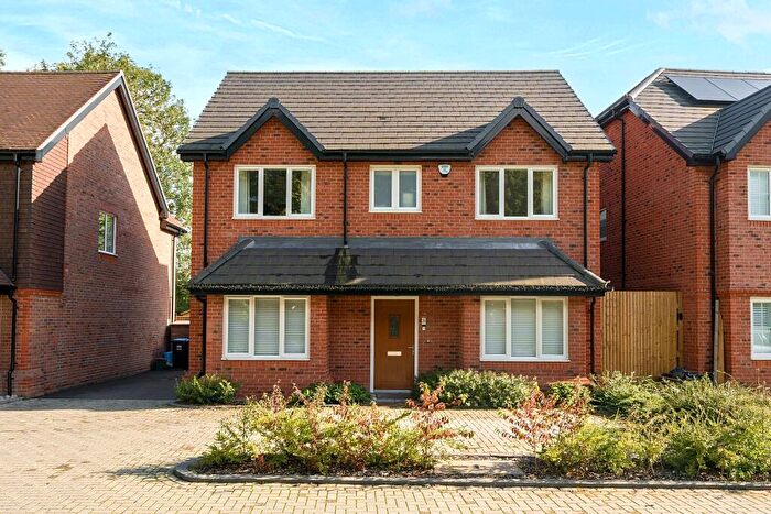 4 Bedroom House For Sale In Porkele Place, Caterham, CR3