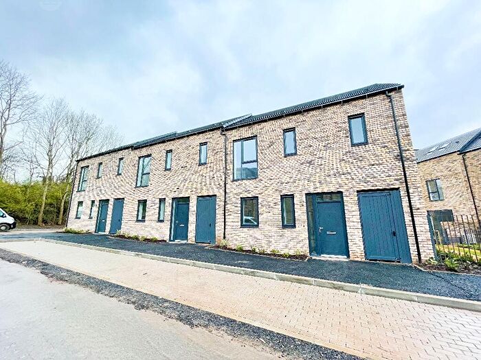 3 Bedroom Town House For Sale In Belgrave Village, Lucas Close, Birmingham, B12