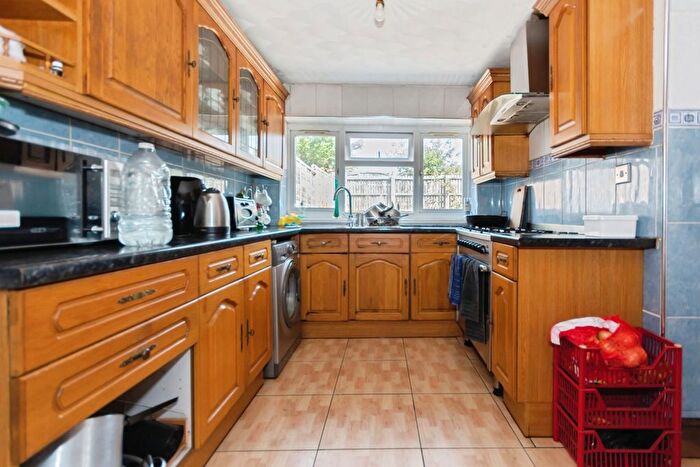 6 Bedroom Semi-Detached House For Sale In Palmerston Road, Birmingham, West Midlands, B11