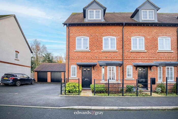 4 Bedroom Town House For Sale In Coleshill, Warwickshire, B46