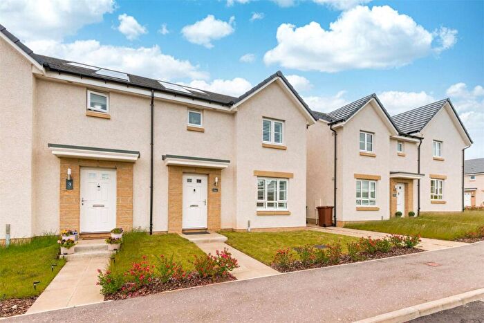 3 Bedroom Semi-Detached House For Sale In Bath Crescent, Wallyford, Musselburgh, East Lothian, EH21