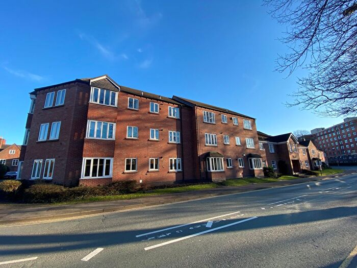 2 Bedroom Flat To Rent In Swan Mews, Lichfield, WS13