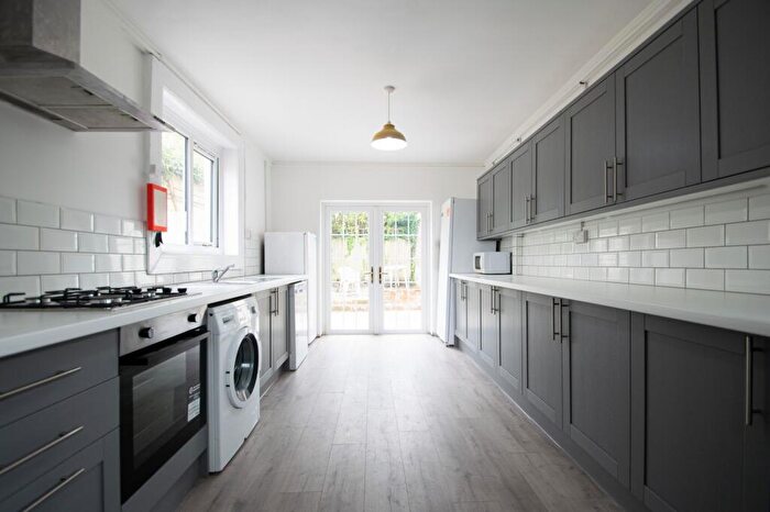 5 Bedroom House To Rent In Robert Street, Cathays, CF24