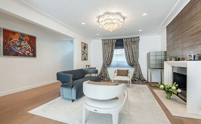 4 Bedroom Terraced House To Rent In Trevor Square, London, SW7