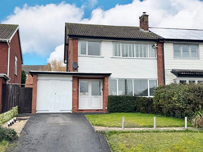 3 Bedroom Semi-Detached House For Sale In Holbrook Road, Stratford-Upon-Avon, Warwickshire, CV37