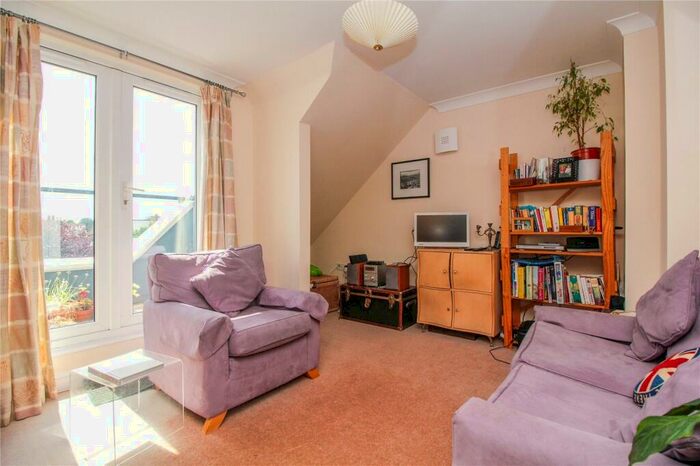 2 Bedroom Apartment To Rent In Summer Heights, Islip Road, OX2