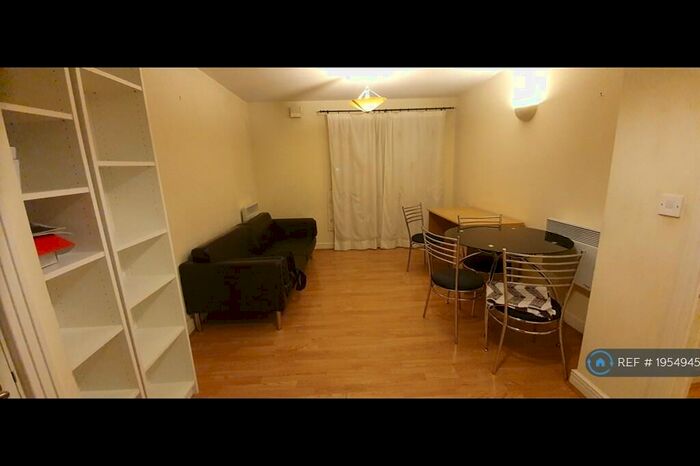 1 Bedroom Flat To Rent In Windmill Lane, London, E15