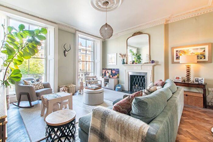 2 Bedroom Flat To Rent In Kildare Gardens, Notting Hill, London, W2