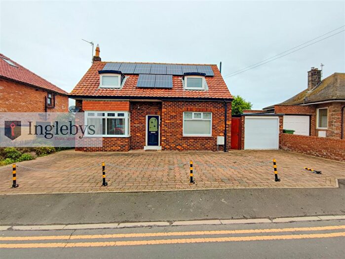3 Bedroom Detached House For Sale In Cliff Road, Staithes, Saltburn-By-The-Sea, TS13